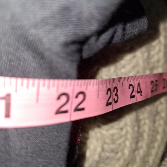 Nike Tee Misprint 2023 NFC South Champions Atlanta Falcons Short Sleeve Tee. XL - Picture 4 of 8